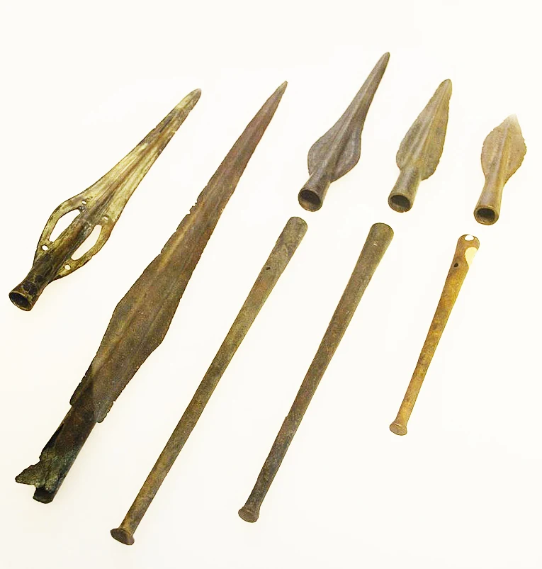 1 Introduction 1.3 Bronze Age spearheads and ferrules