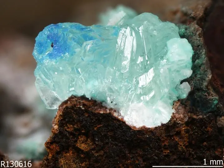 1 Introduction 1.26 Simonkolleite, a hydrated zinc chloride