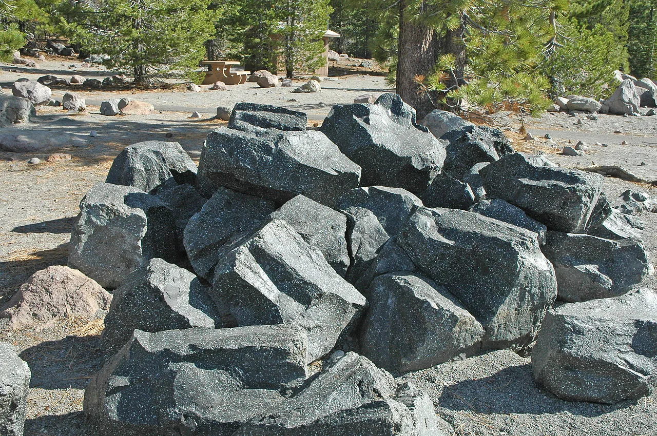 6 Igneous Rocks and Silicate Minerals Dacite from Lassen Volcanic National Park