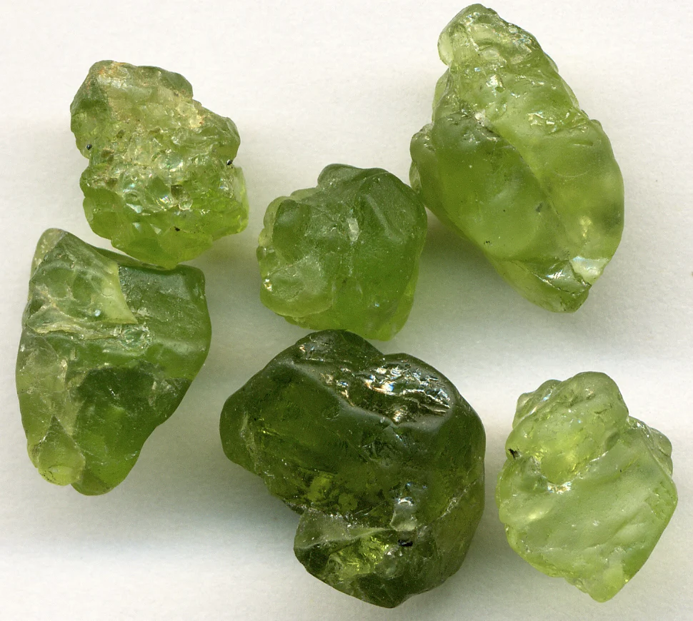4 Crystals and Crystallization Millimeter sized olivine from Hawaii