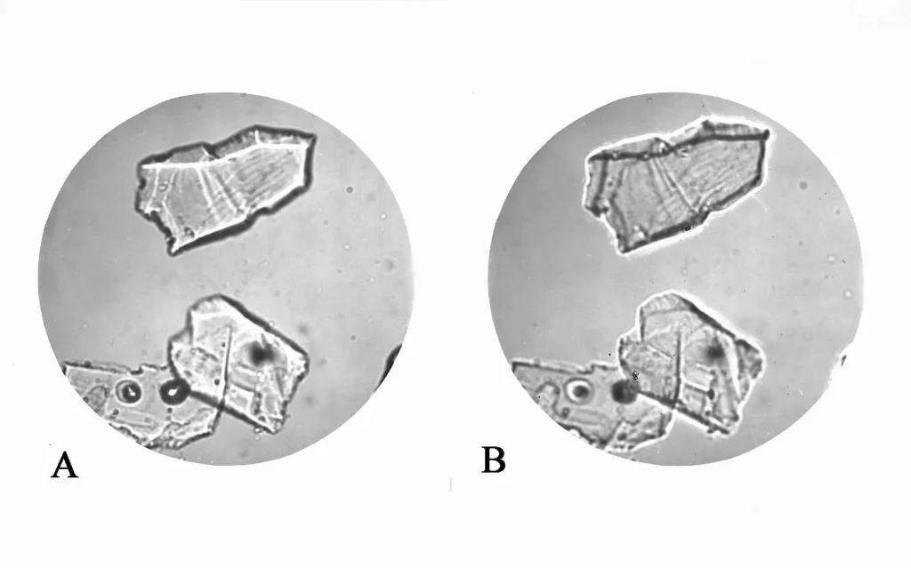 5 Optical Mineralogy In photo A, the oil around the grains has lower refractive index than the grains. In photo B, we have chosen a different oil that has index greater than the grains. In both images we have lowered the stage.