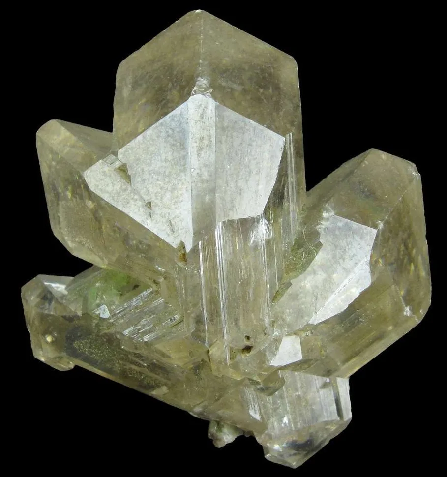 4 Crystals and Crystallization This photo shows a relatively rare kind of twinning called cyclic twinning. The mineral is cerussite, lead carbonate.