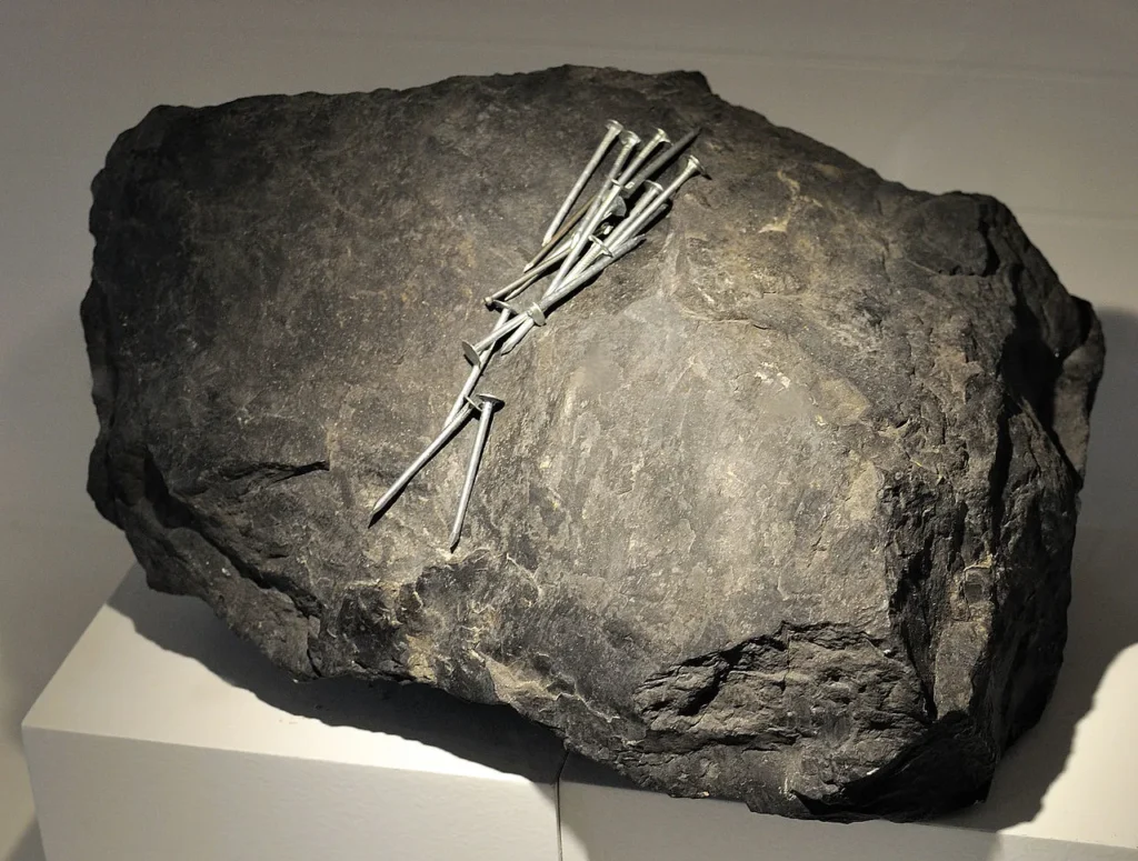 3 Mineral Properties Magnetite