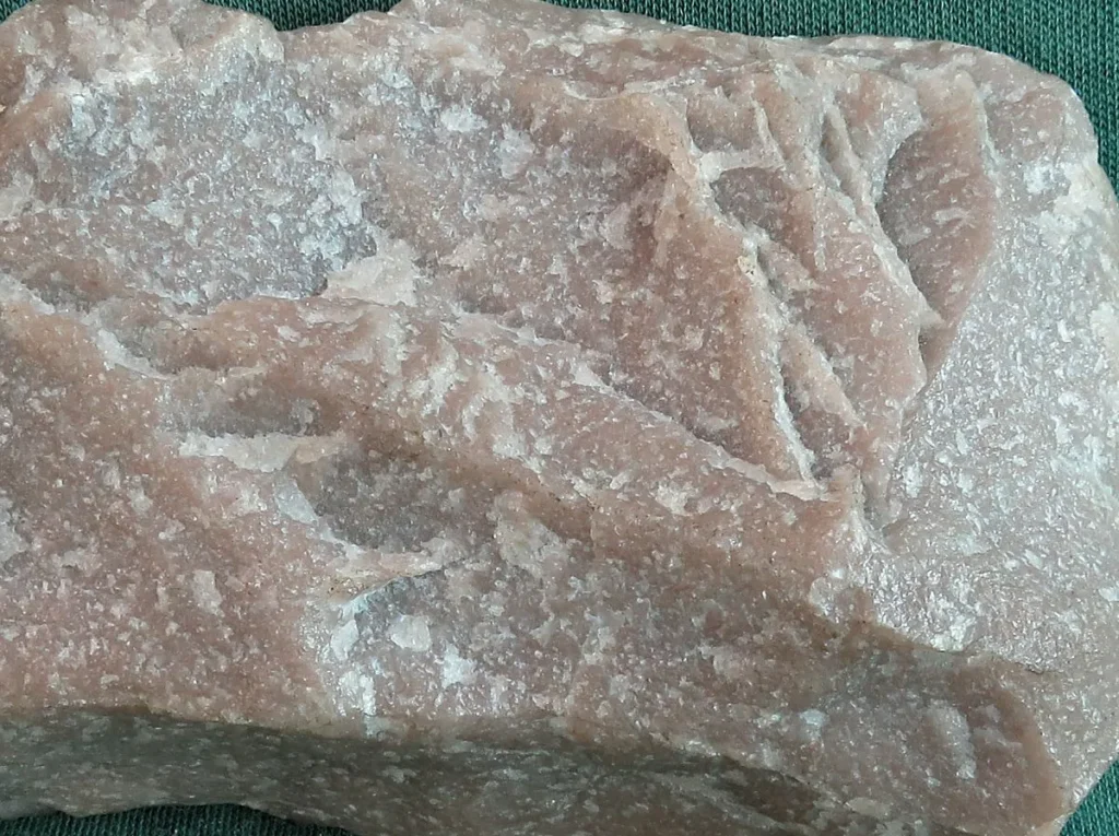 8 Metamorphic Minerals and Metamorphic Rocks An example of quartzite