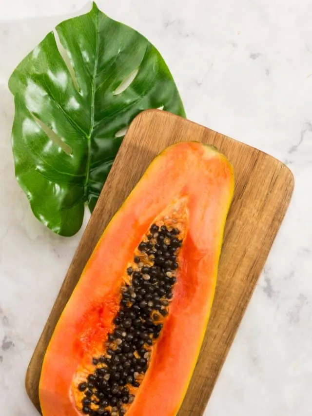 Papaya Power: 7 incredible health boosts await. Explore now!