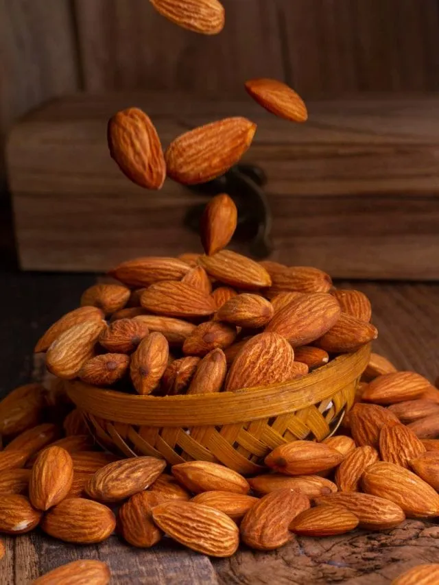 Unlock stronger bones! Almonds deliver essential calcium, deliciously and simply.