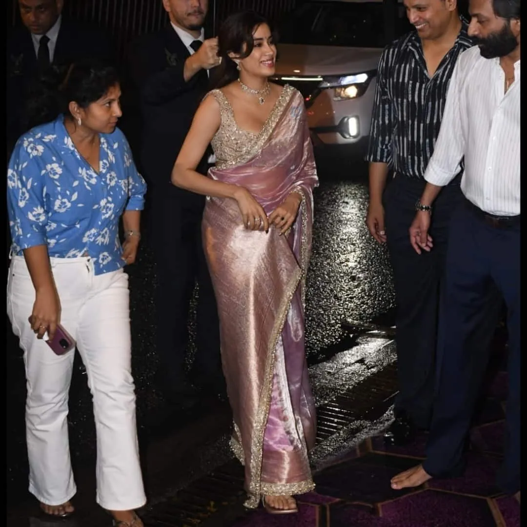 Janhvi Kapoor: Saree Elegance Unveiled. Iconic Styles. March 6, 2026.