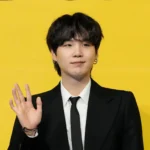 SUGA Talks About Ramadan During Weverse Live
