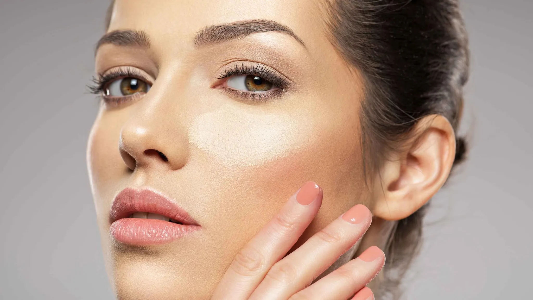 Effortless Holi glow! Simple makeup inspiration. March 3, 2026.