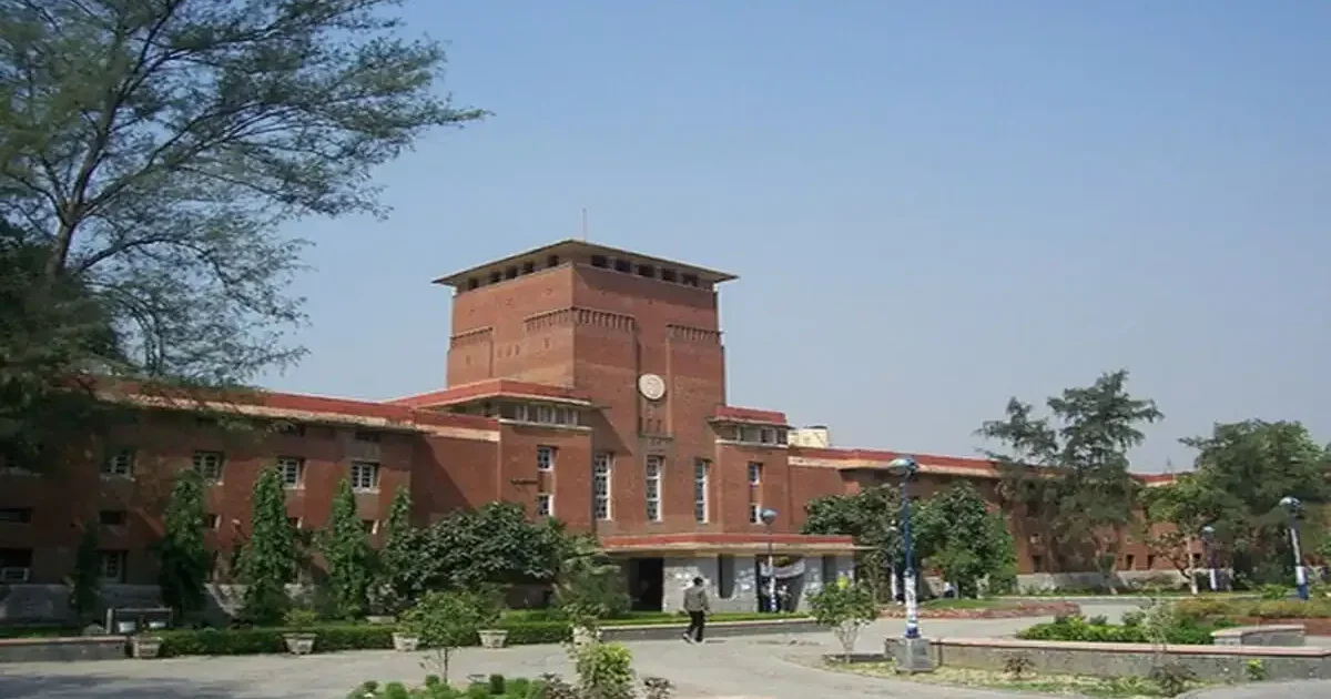 Students protesting at Delhi University expressing their rights