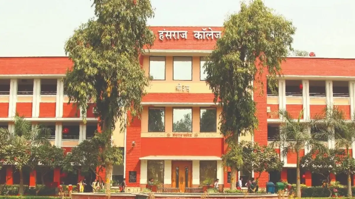 A concerned student looking at a list of university rankings on a laptop, symbolizing the controversy over NIRF ranking fraud allegations at a Delhi University college.